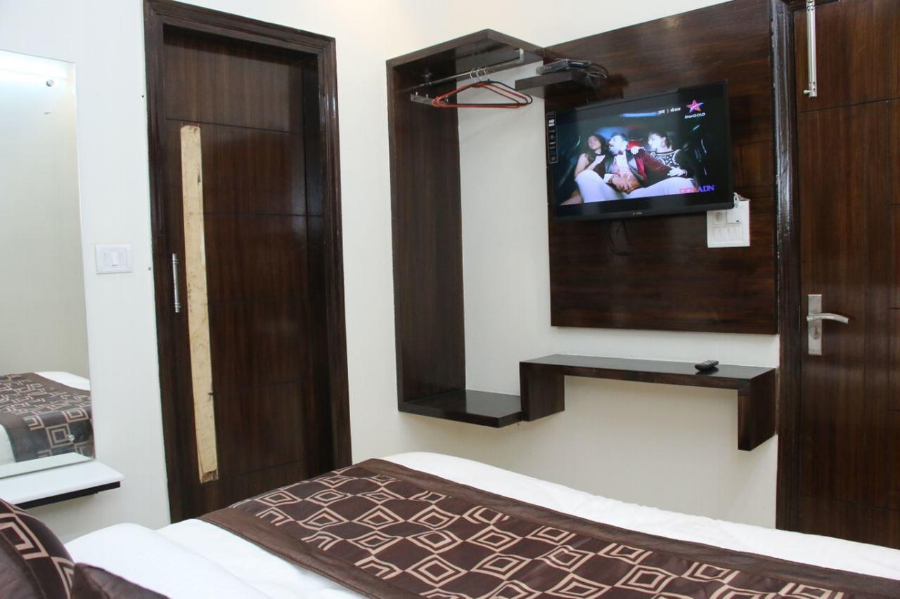 Hotel Snow White Inn Νέο Δελχί Εξωτερικό φωτογραφία