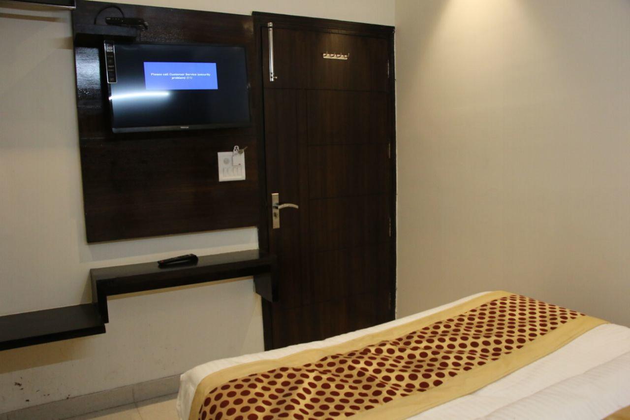Hotel Snow White Inn Νέο Δελχί Εξωτερικό φωτογραφία
